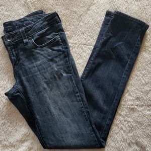 😋 3 for $15 Refuge Skinny Jeans